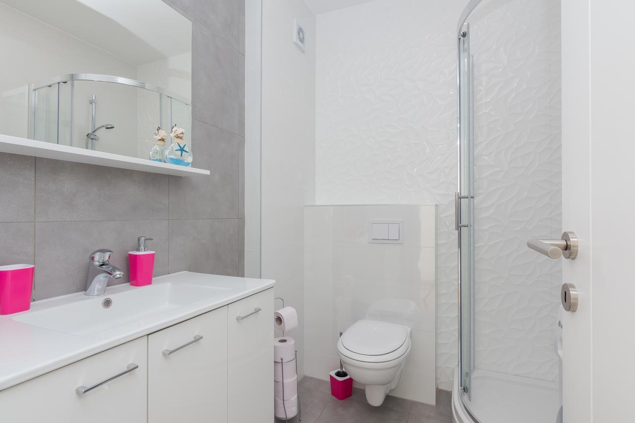 Fucshia Dreams, Brand New Penthouse For 8 Διαμέρισμα Novalja Εξωτερικό φωτογραφία