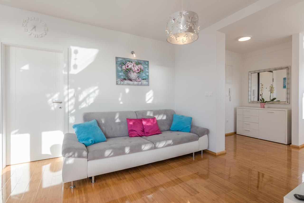 Fucshia Dreams, Brand New Penthouse For 8 Διαμέρισμα Novalja Εξωτερικό φωτογραφία